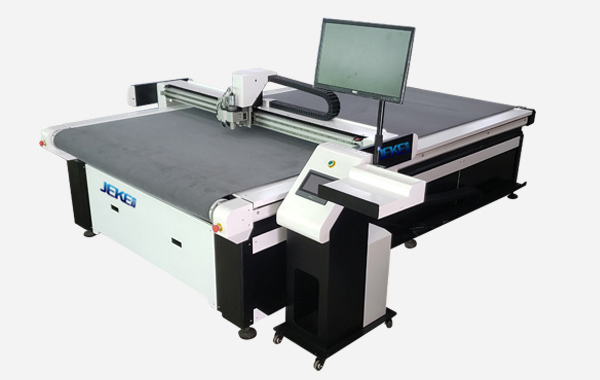 皮革自動裁切機 皮革自動裁切機